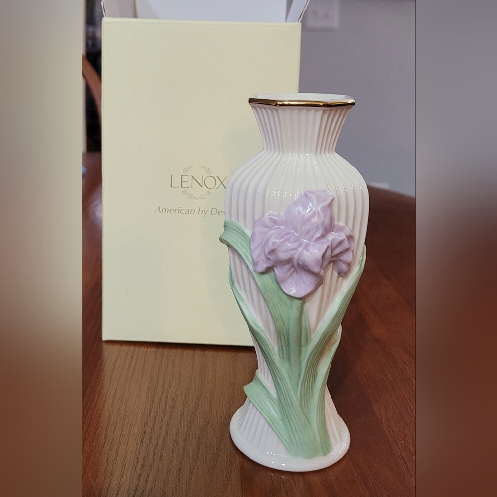 Lenox Iris Vase 826430